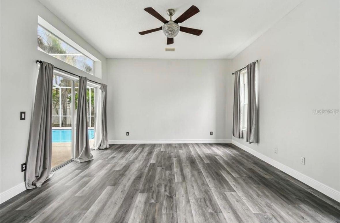 TAMPA PALMS AREA 2 5C UNIT 2A - Residential Lease