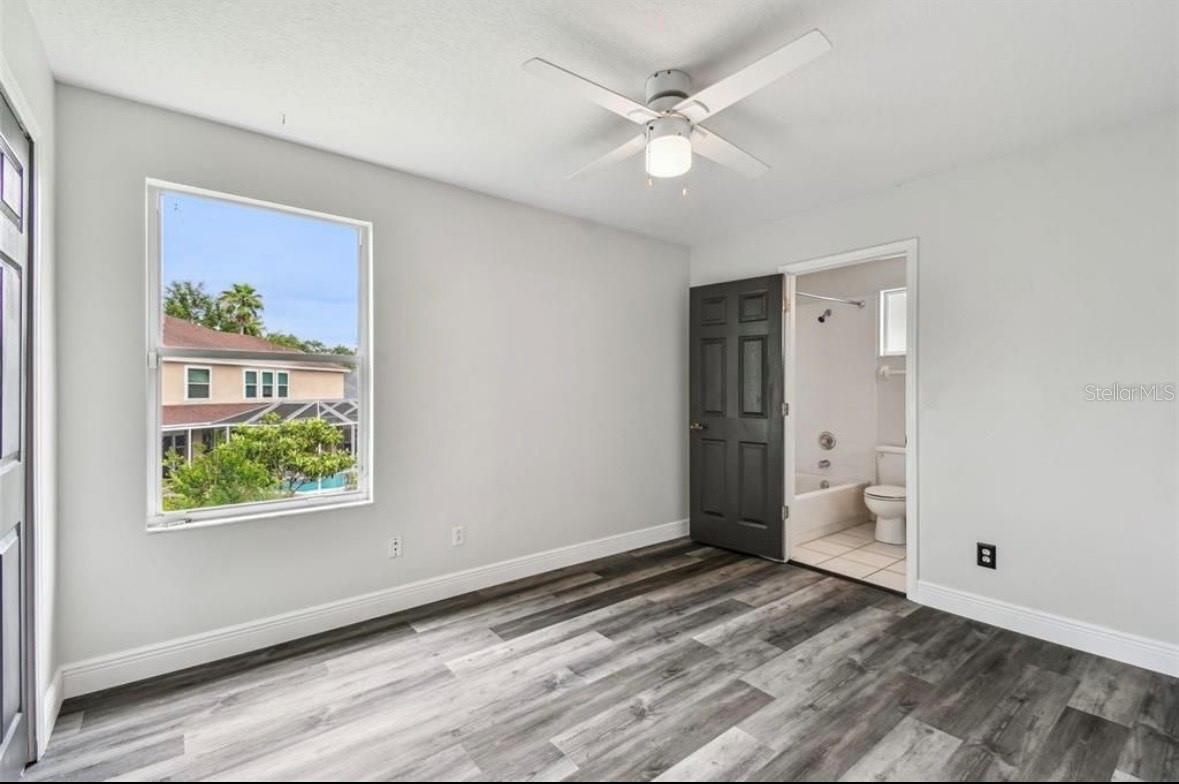 TAMPA PALMS AREA 2 5C UNIT 2A - Residential Lease