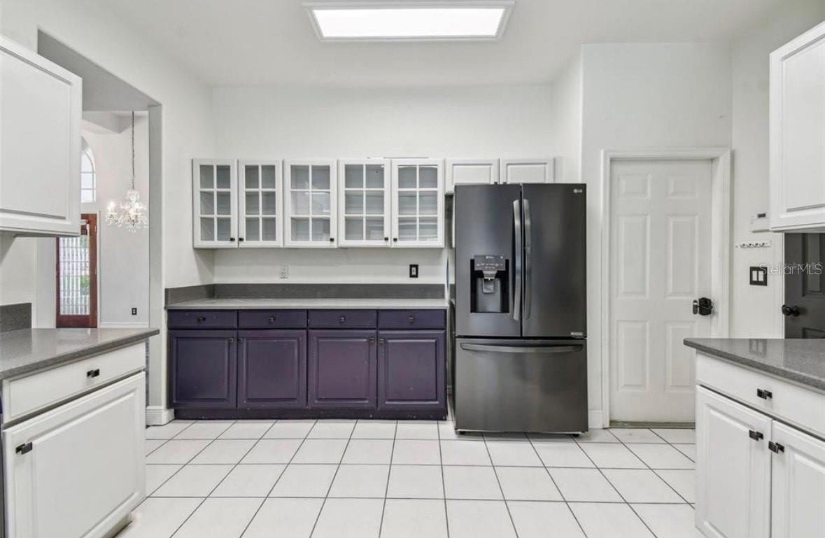TAMPA PALMS AREA 2 5C UNIT 2A - Residential Lease