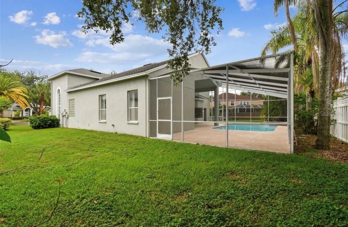 TAMPA PALMS AREA 2 5C UNIT 2A - Residential Lease