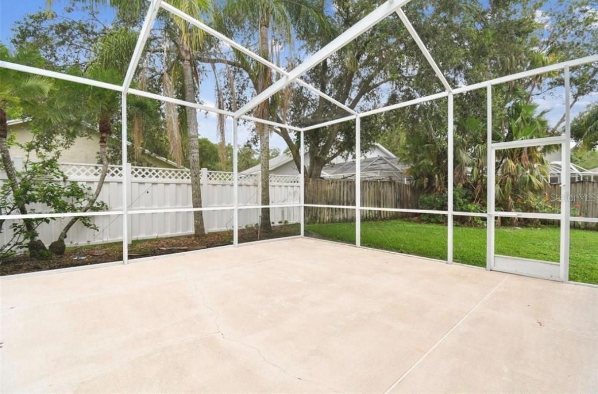 TAMPA PALMS AREA 2 5C UNIT 2A - Residential Lease