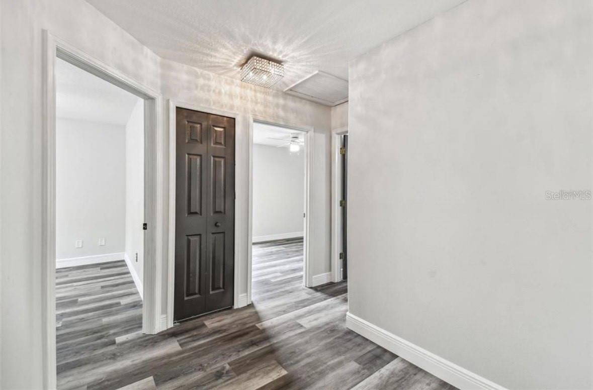 TAMPA PALMS AREA 2 5C UNIT 2A - Residential Lease