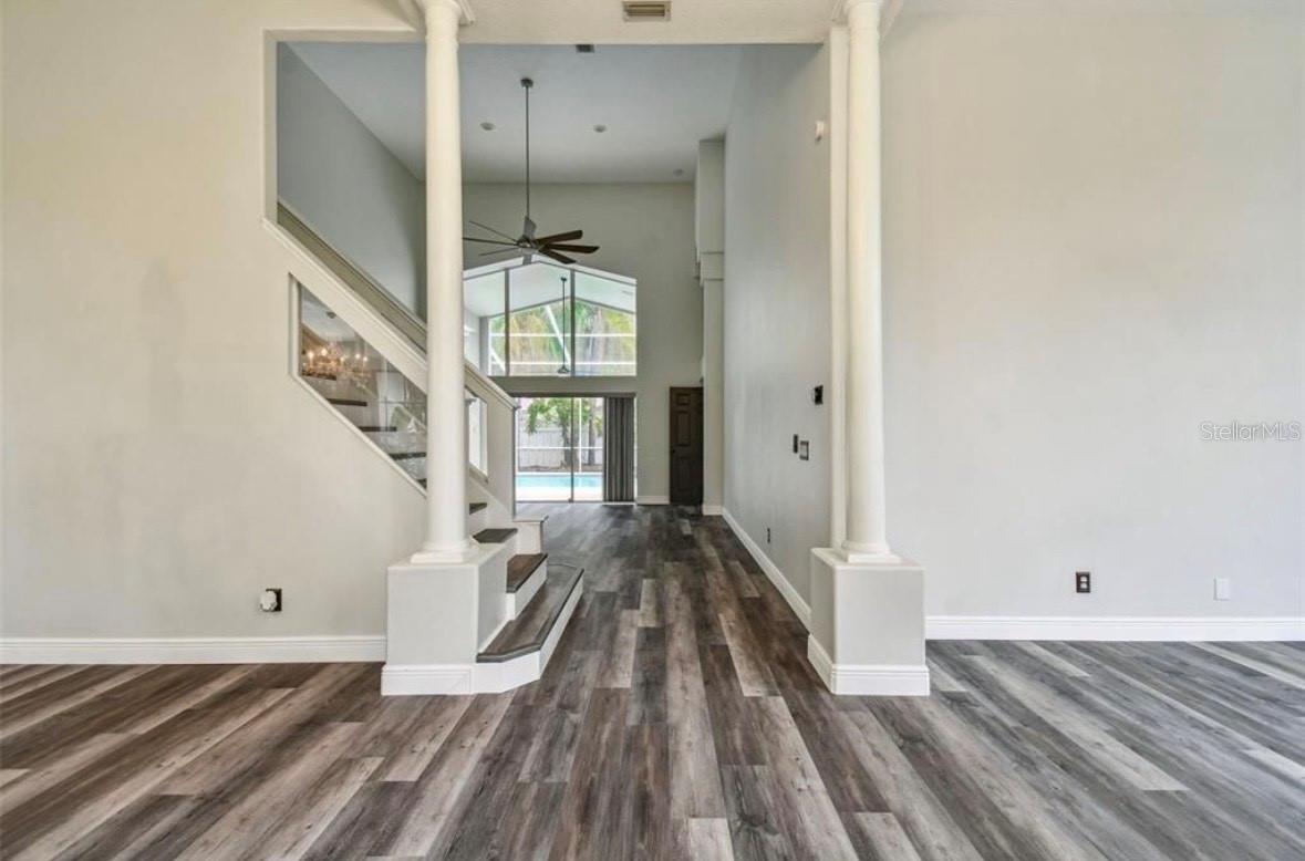 TAMPA PALMS AREA 2 5C UNIT 2A - Residential Lease