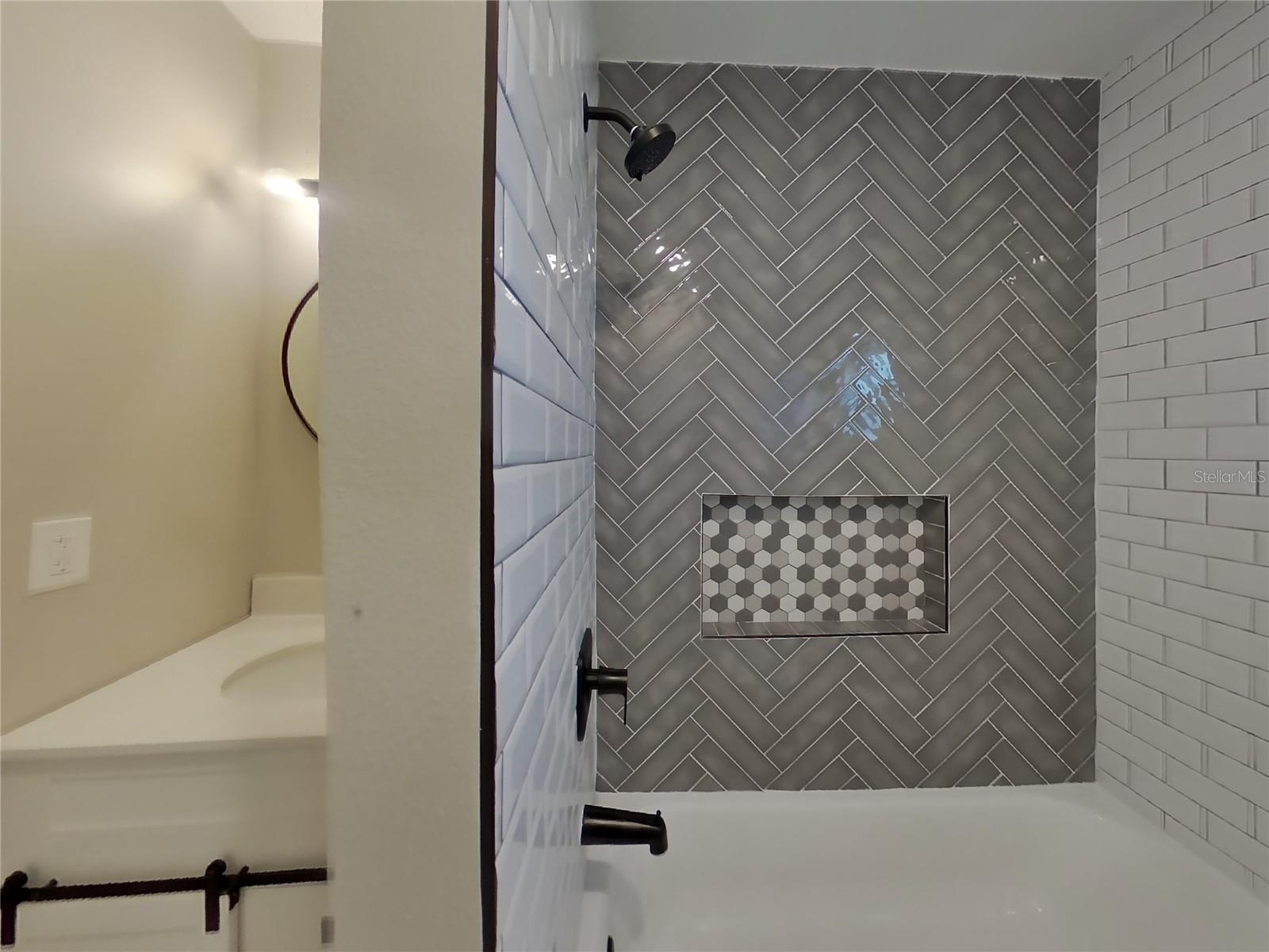 NORTHDALE SEC C UNIT 1 - Residential Lease