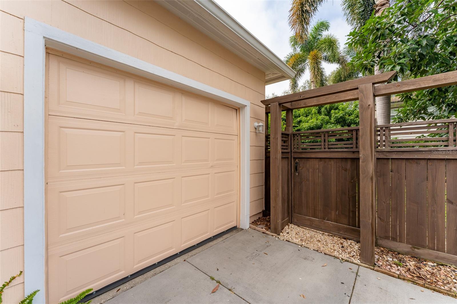 HILCREST - Residential