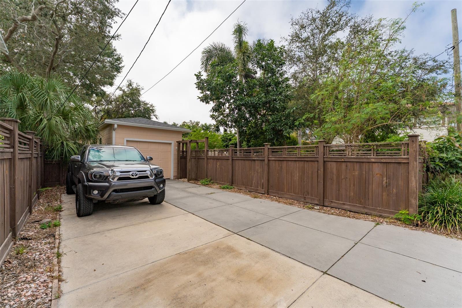 HILCREST - Residential