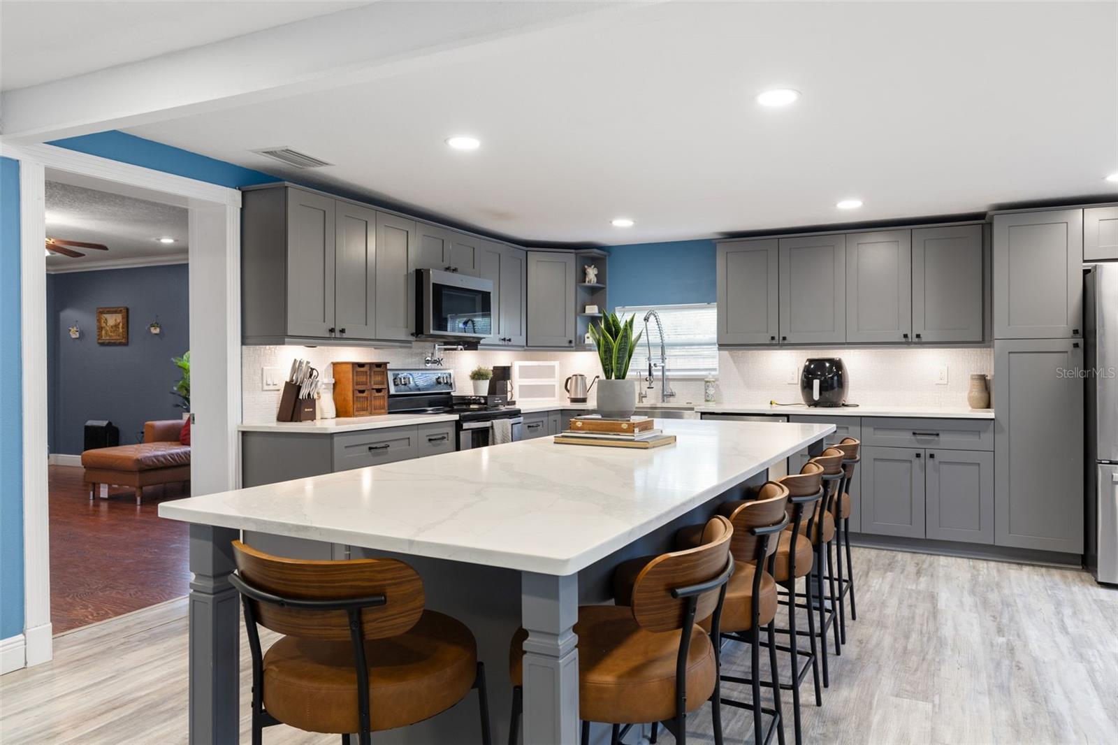 WINSTON PARK - Residential