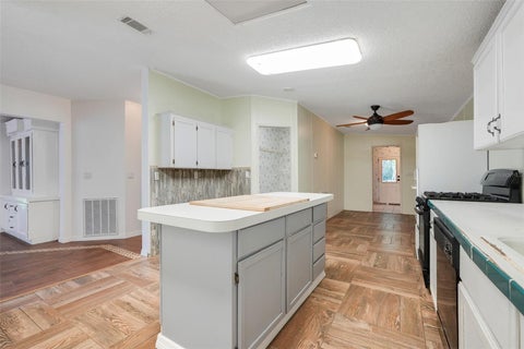 Tiny photo for 23449 Thomas Allen Road, Howey In The Hills, FL 34737 (MLS # G5113157)