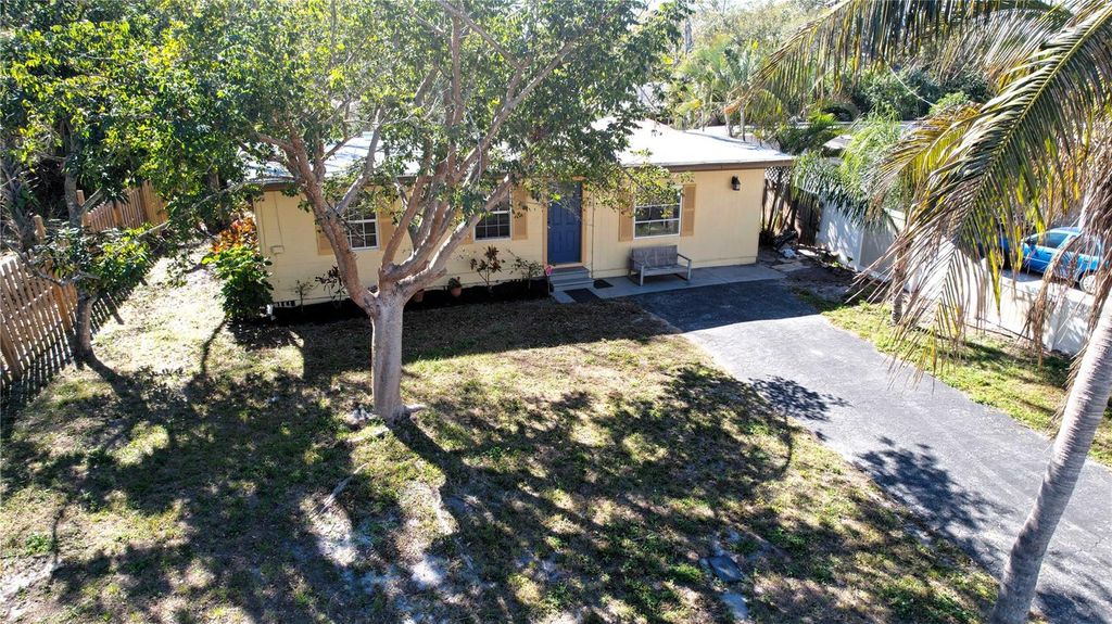 Photo of 2342 Margaret Street, Sarasota, FL 34237 (MLS # A4680575)
