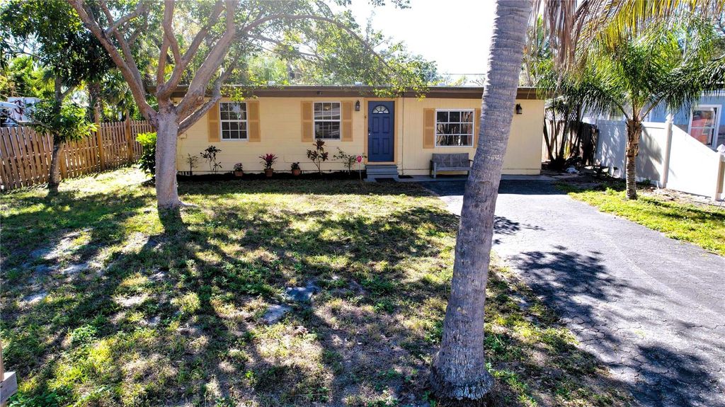 Photo of 2342 Margaret Street, Sarasota, FL 34237 (MLS # A4680575)
