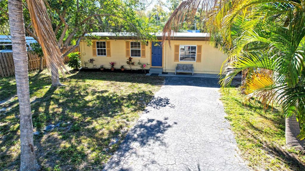 Photo of 2342 Margaret Street, Sarasota, FL 34237 (MLS # A4680575)