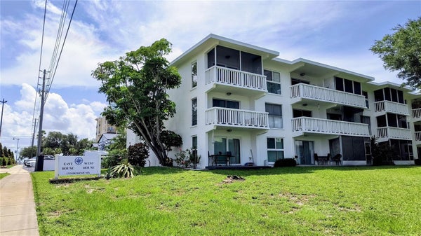 2944 W BAY DR APT 201, BELLEAIR BLUFFS, FL 33770 - Image 49396ede8a250e572e72e2febc6fa2f1/2869803299