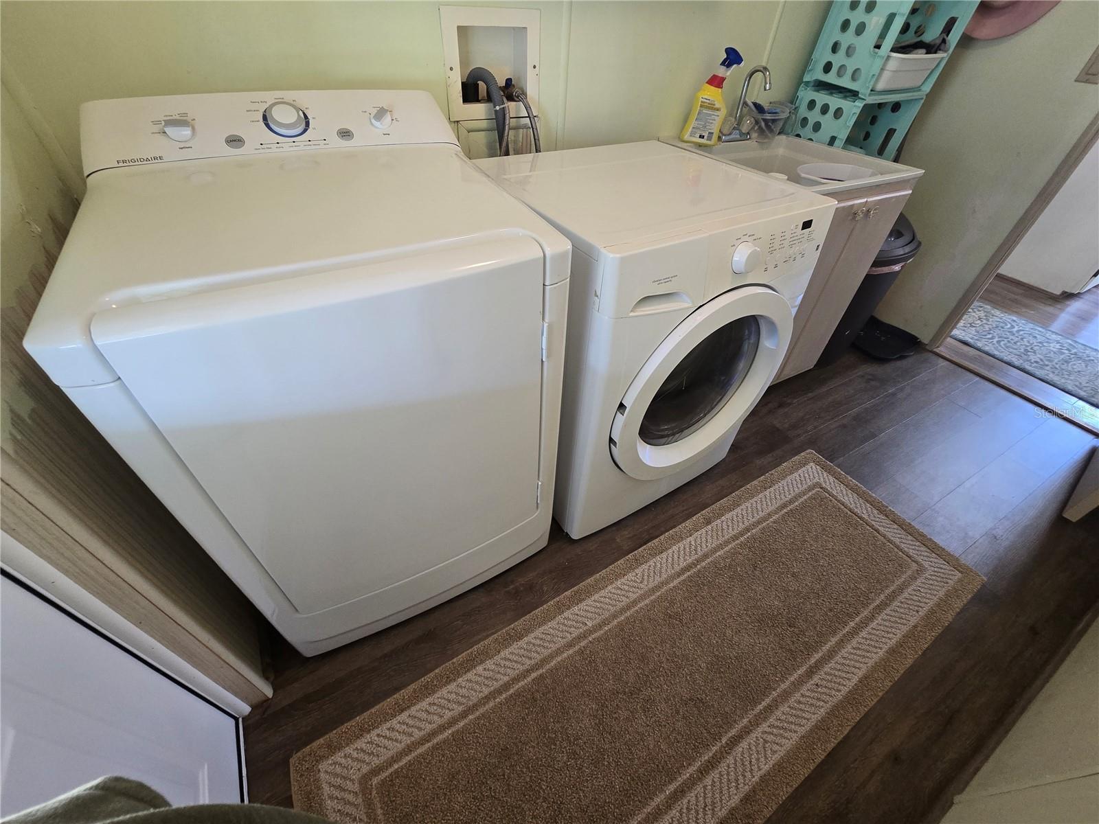 GARDEN GROVE OAKS - Residential