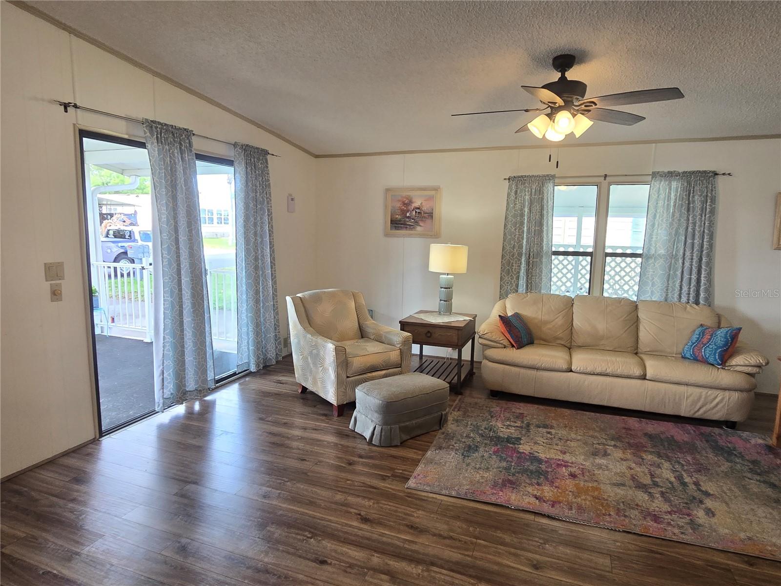 GARDEN GROVE OAKS - Residential