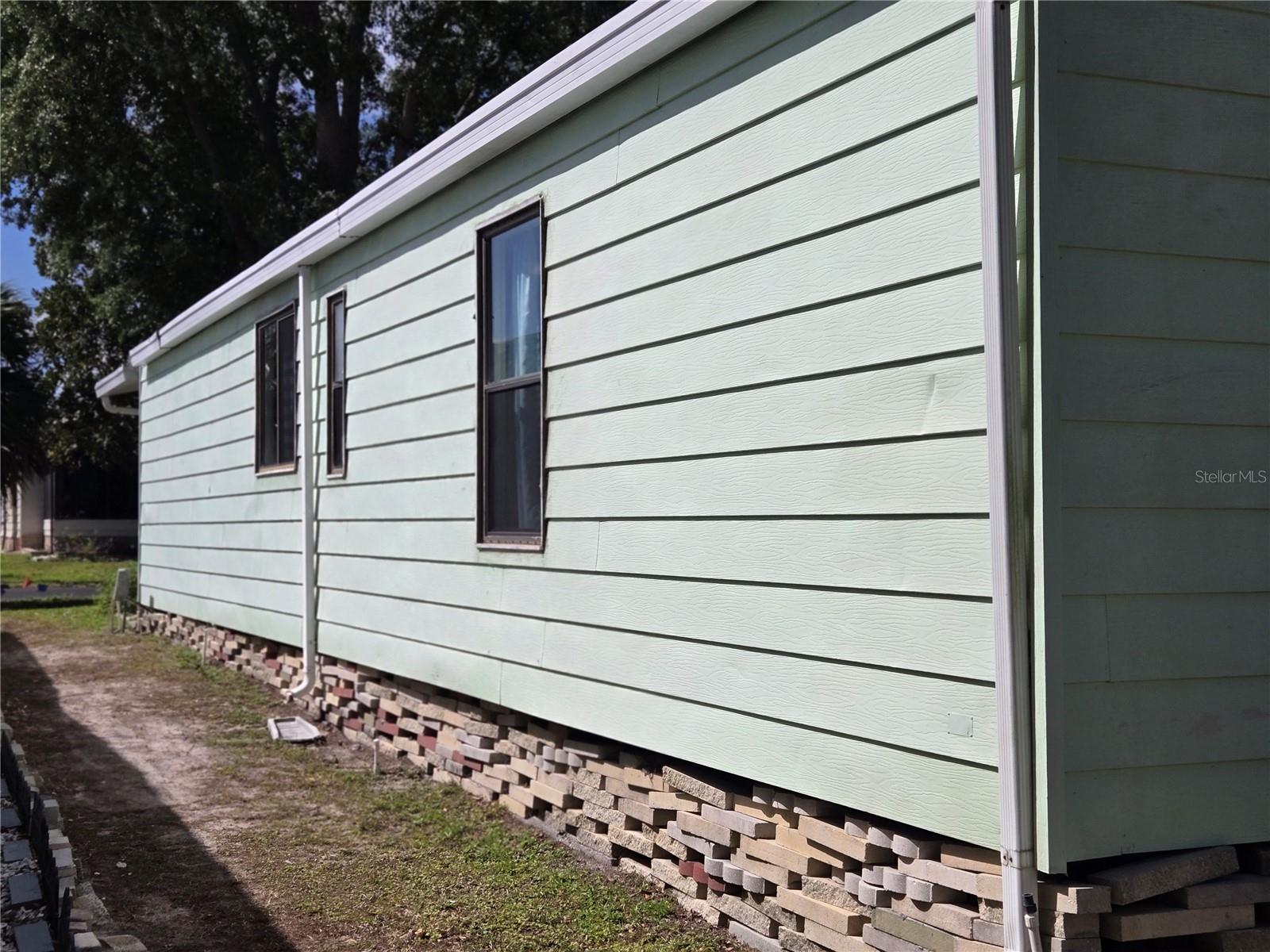 GARDEN GROVE OAKS - Residential