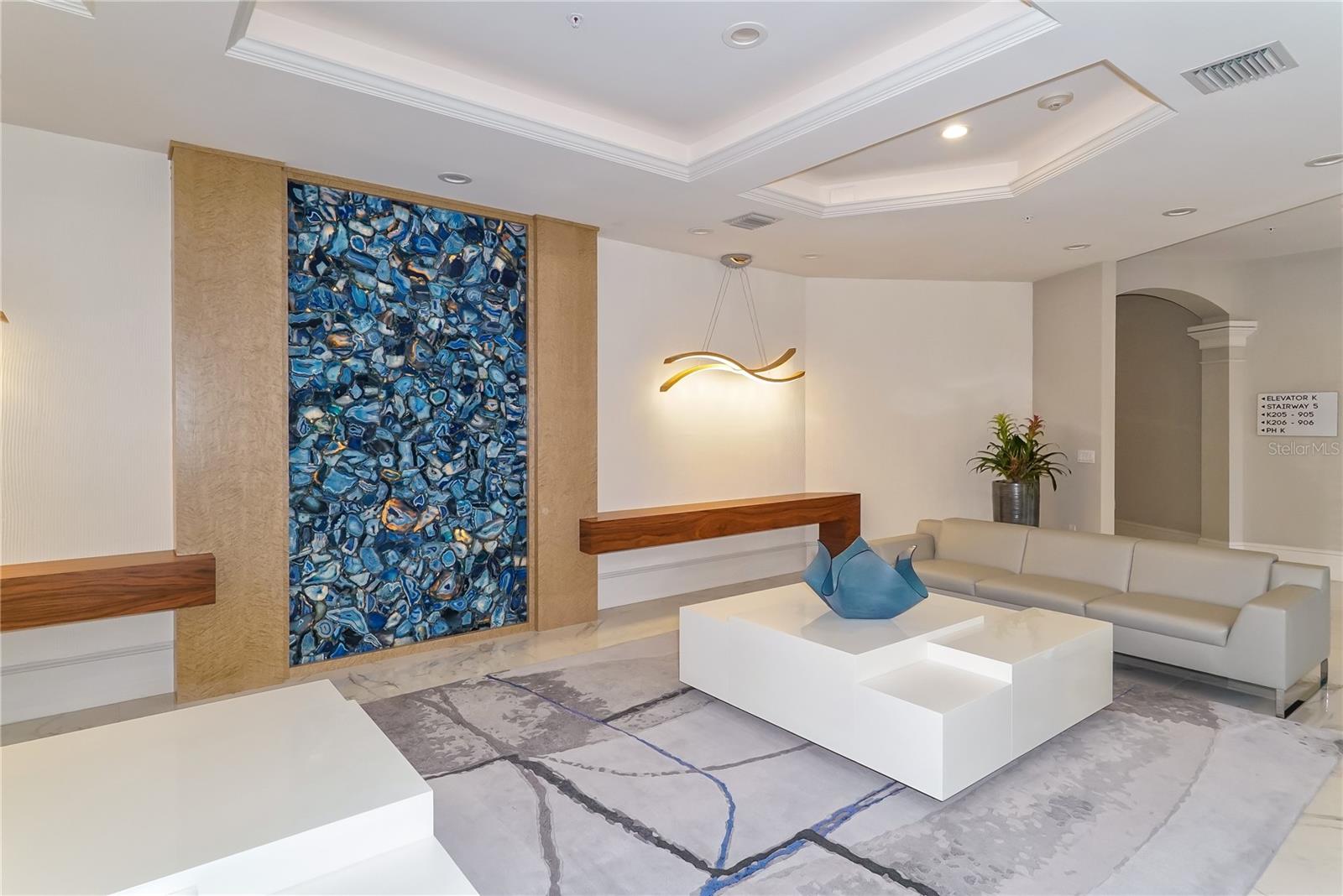 L AMBIANCE AT LONGBOAT KEY CLUB PH 02 - Residential