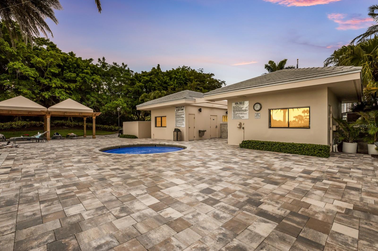 L AMBIANCE AT LONGBOAT KEY CLUB PH 02 - Residential