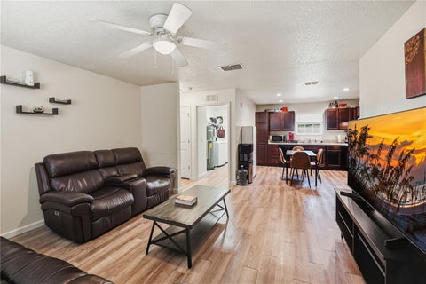 143 W 13th Street, Apopka, FL 32703