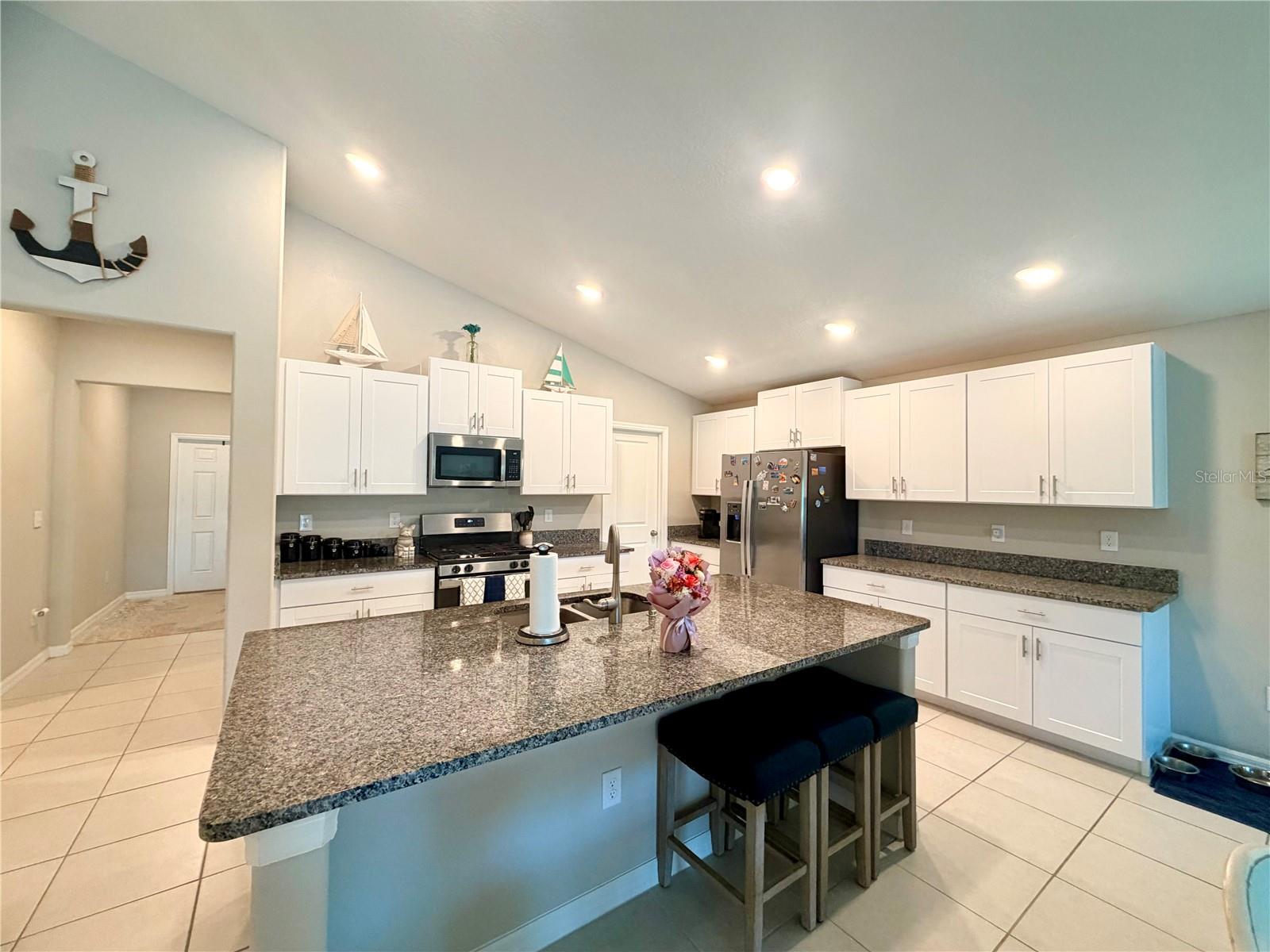 BELMONT SOUTH PH 2F - Residential