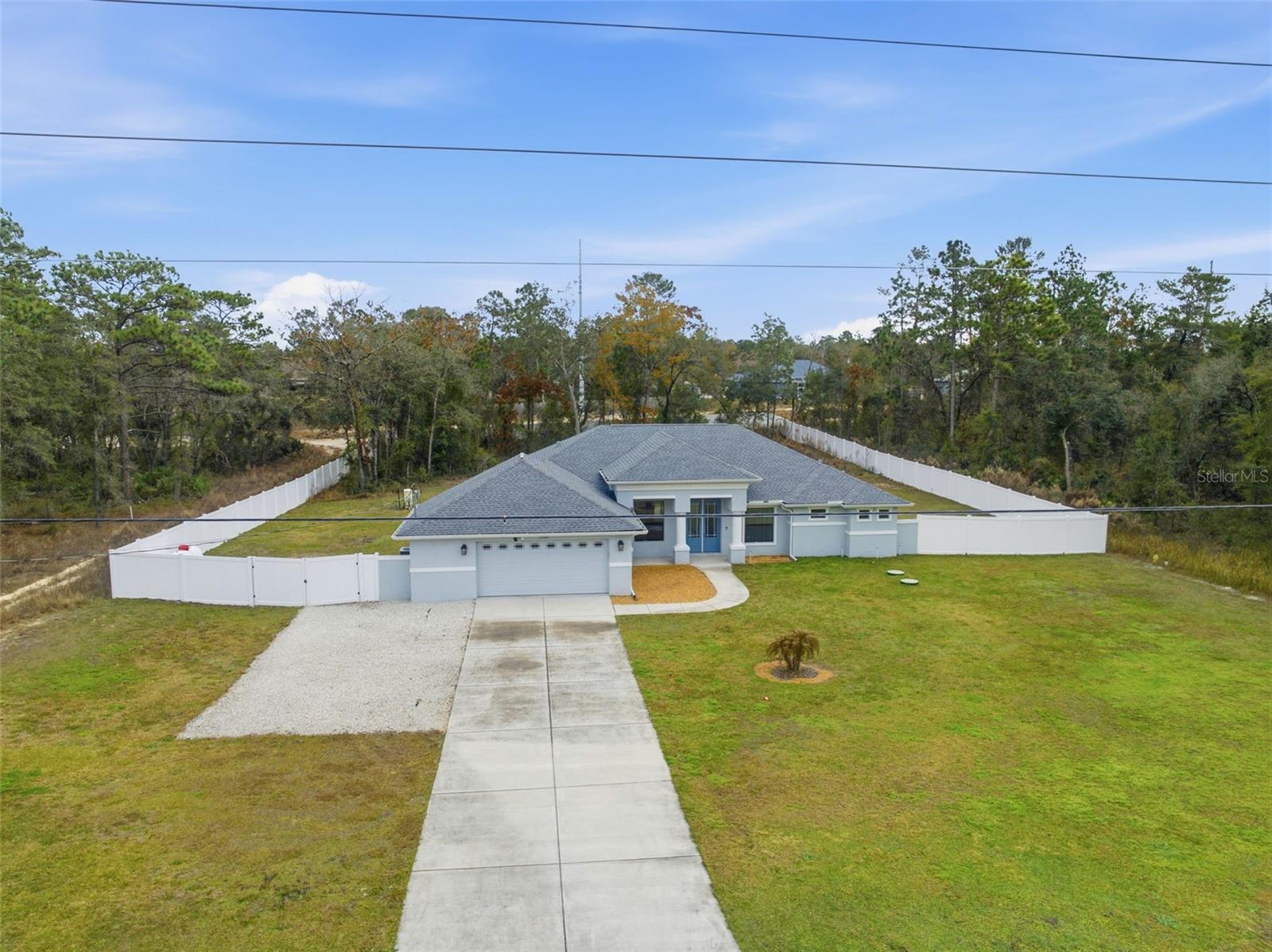 ROYAL HIGHLANDS - Residential