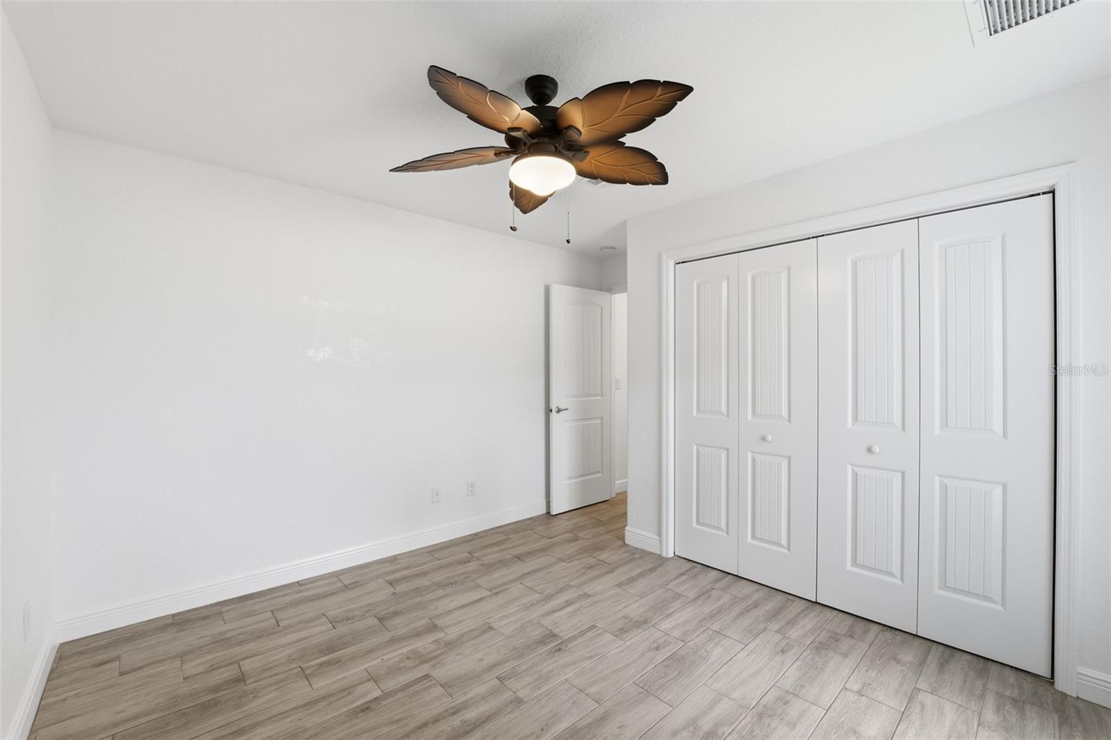 ROYAL HIGHLANDS - Residential