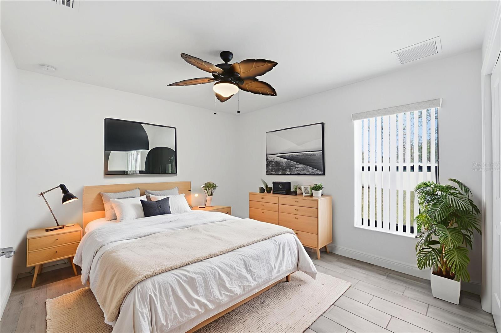 ROYAL HIGHLANDS - Residential