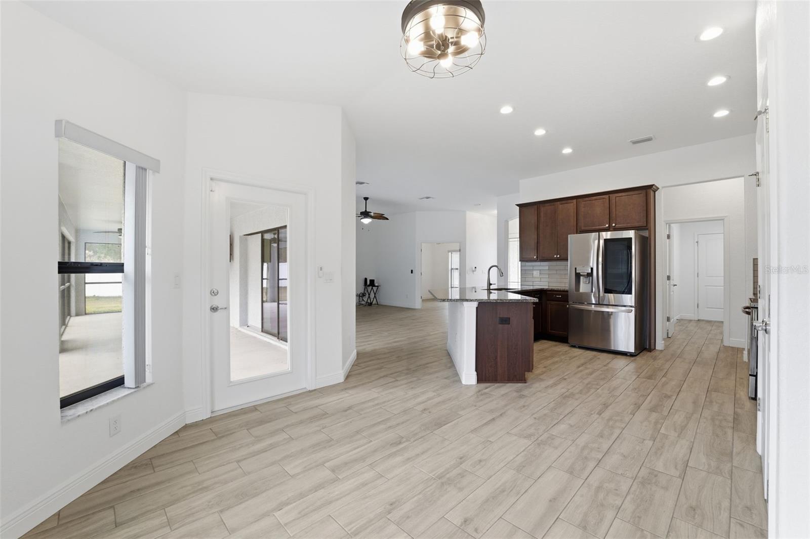 ROYAL HIGHLANDS - Residential