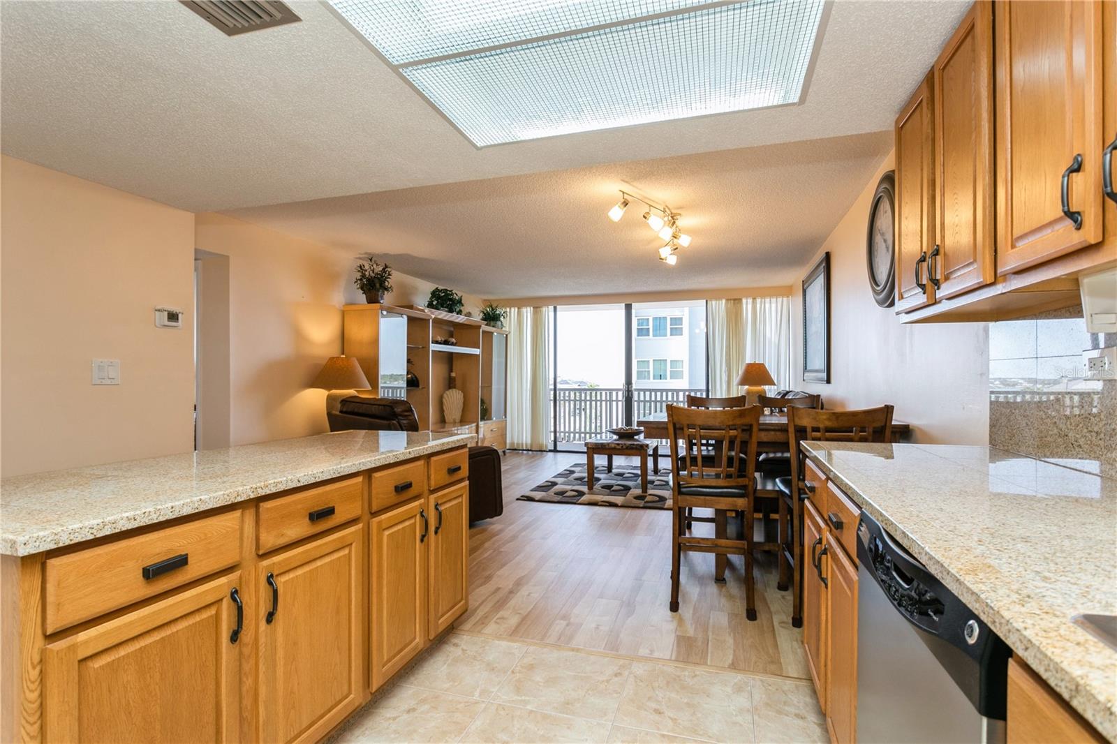 TREASURE ISLAND TENNIS & YACHT CLUB - Residential