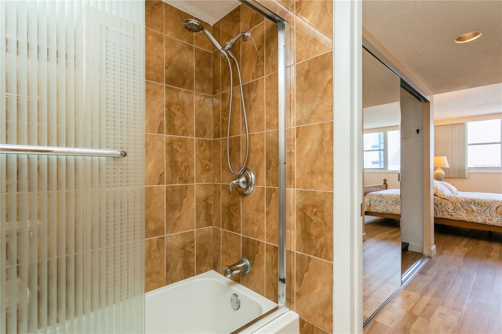 TREASURE ISLAND TENNIS & YACHT CLUB - Residential