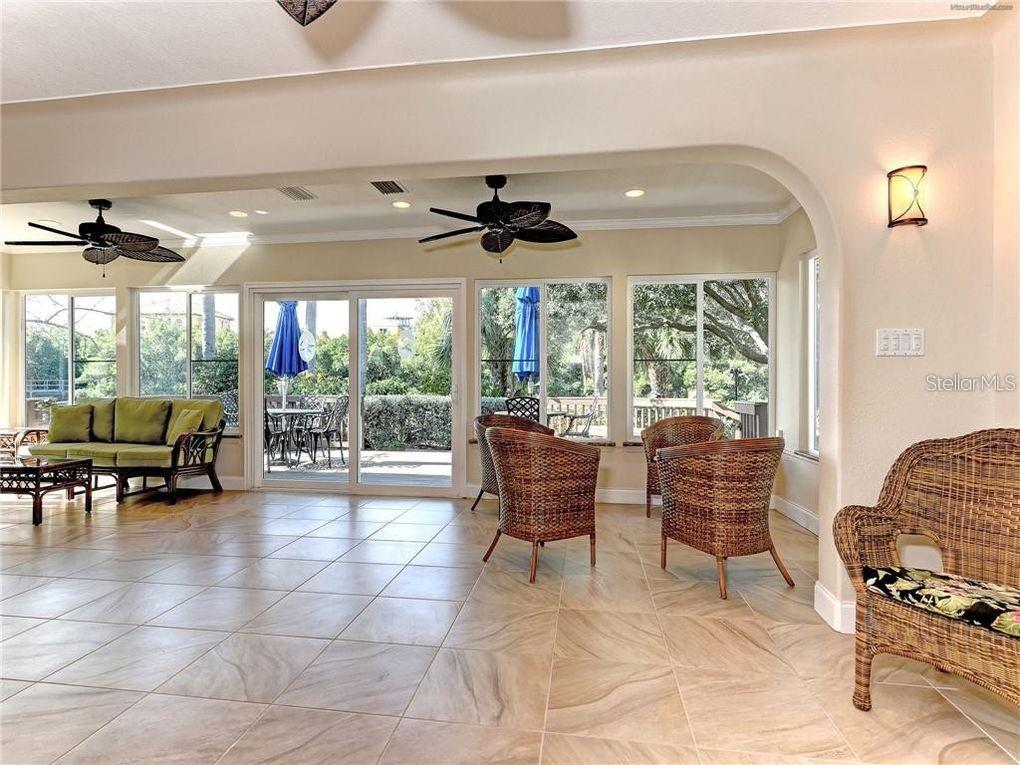 POINTE ON MIDNIGHT PASS - Residential