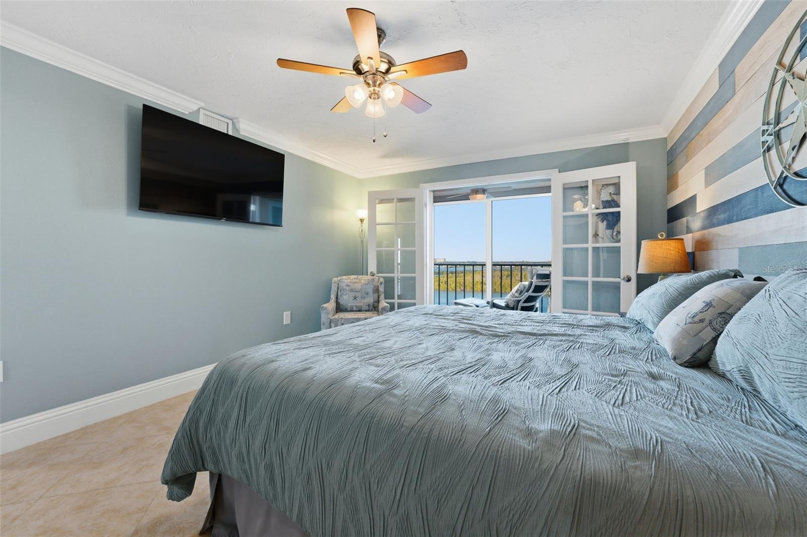 POINTE ON MIDNIGHT PASS - Residential