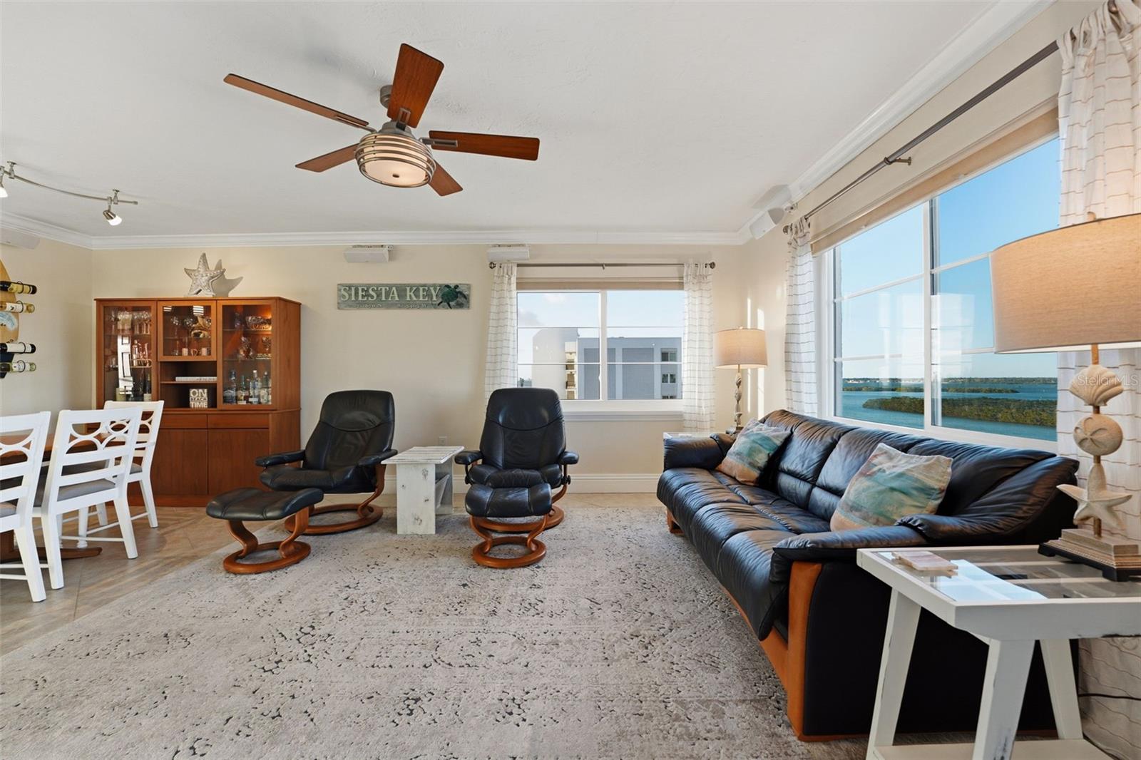 POINTE ON MIDNIGHT PASS - Residential