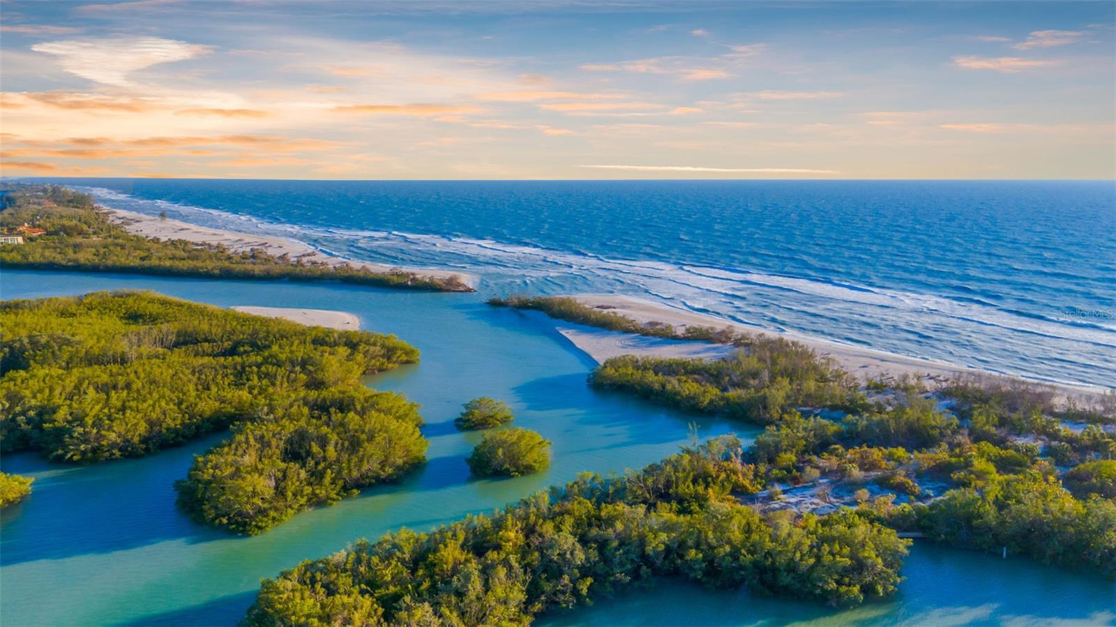 POINTE ON MIDNIGHT PASS - Residential