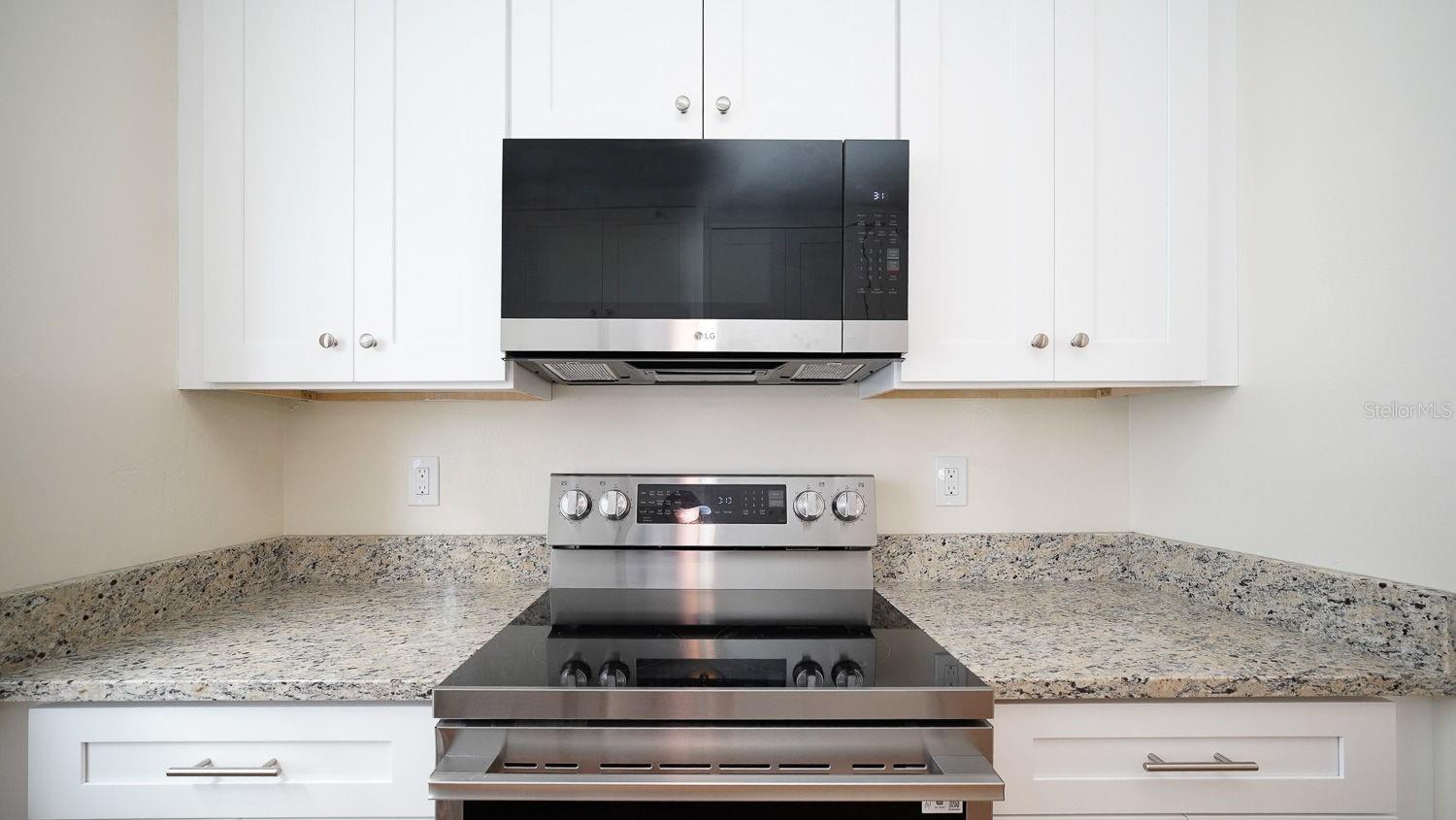 SUBURB ROYAL - Residential Lease