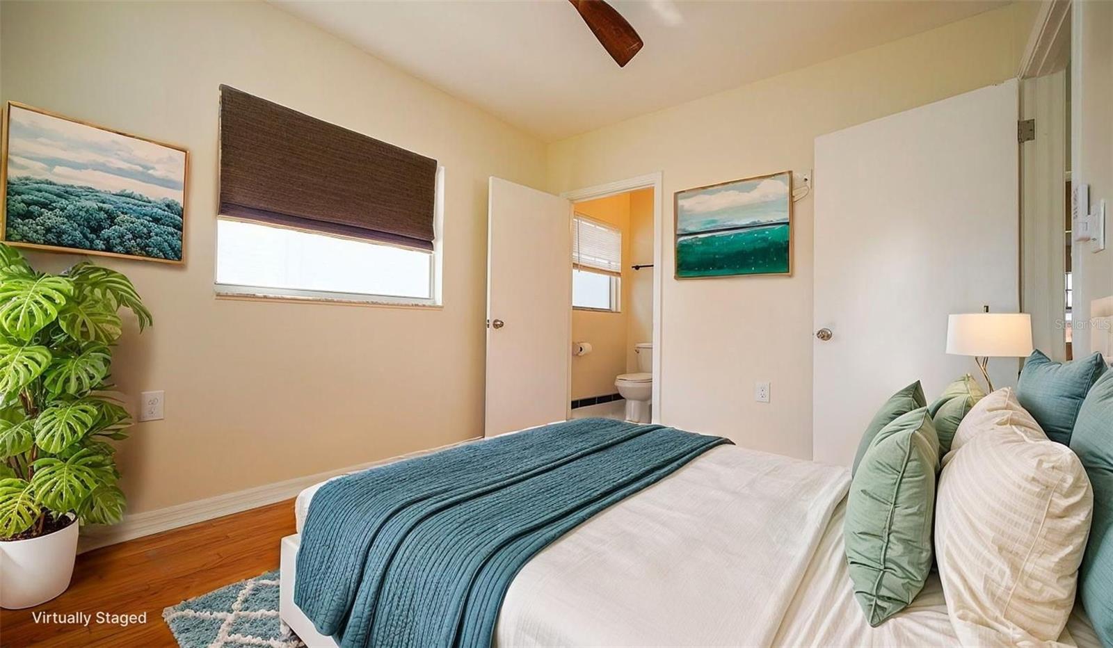 SUBURB ROYAL - Residential Lease