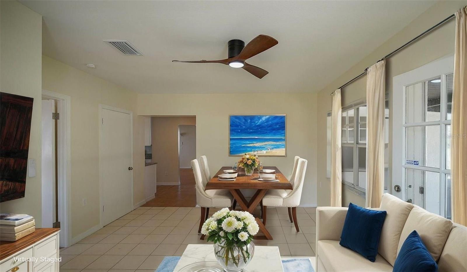 SUBURB ROYAL - Residential Lease