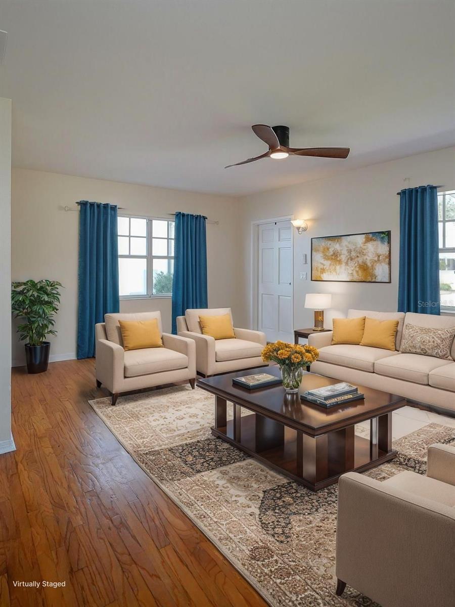 SUBURB ROYAL - Residential Lease
