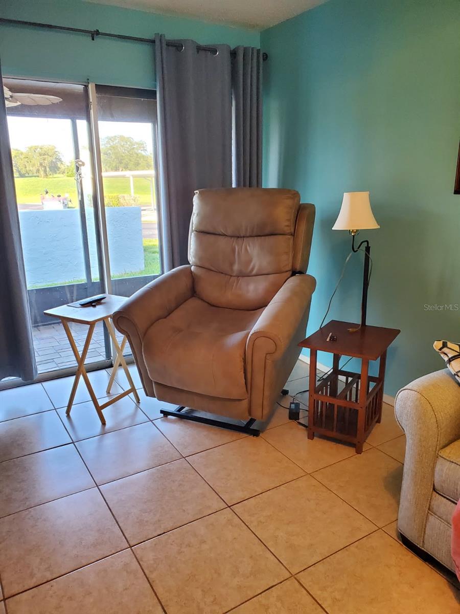 11135 CARRIAGE HILL DRIVE 3