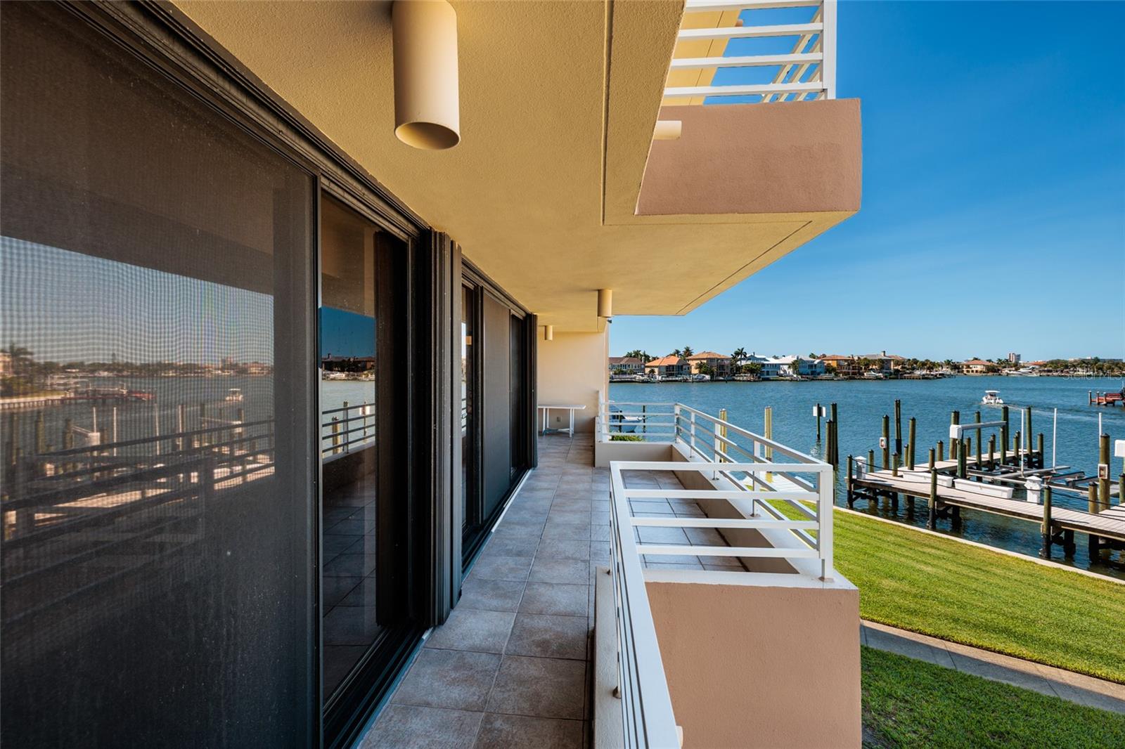 KIPPS COLONY AT PASADENA YACHT/CNTRY CLUB - Residential