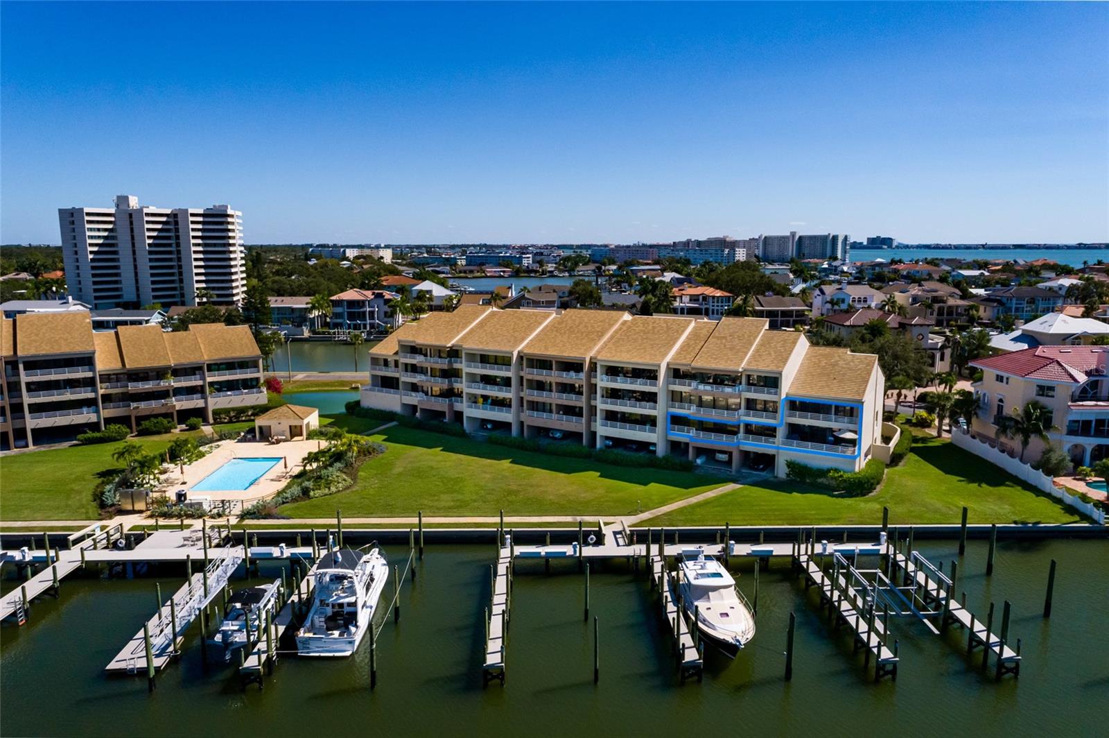 KIPPS COLONY AT PASADENA YACHT/CNTRY CLUB - Residential