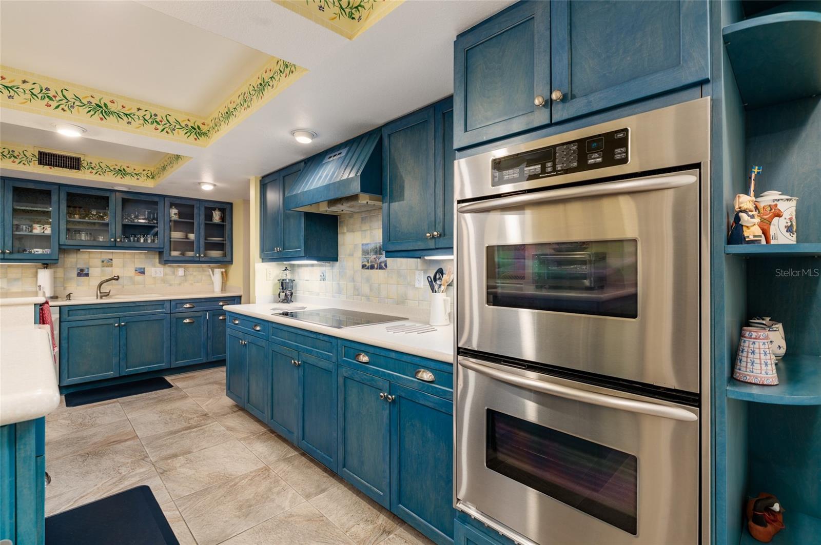 KIPPS COLONY AT PASADENA YACHT/CNTRY CLUB - Residential