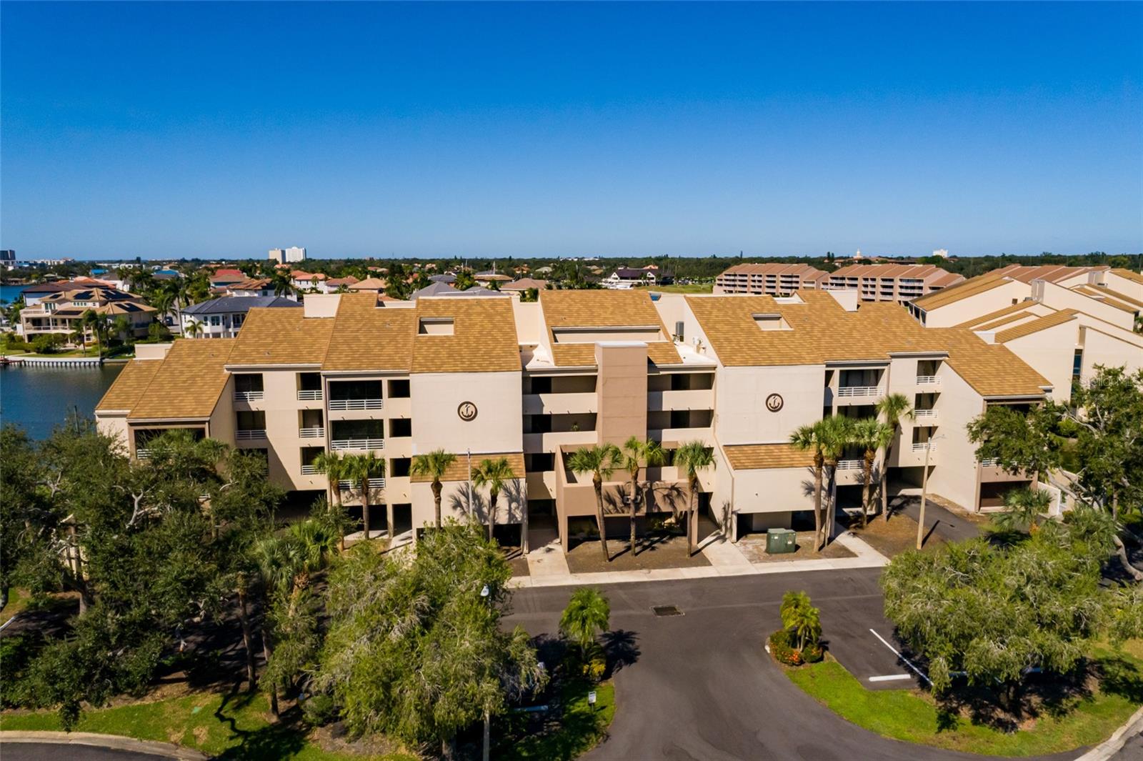 KIPPS COLONY AT PASADENA YACHT/CNTRY CLUB - Residential