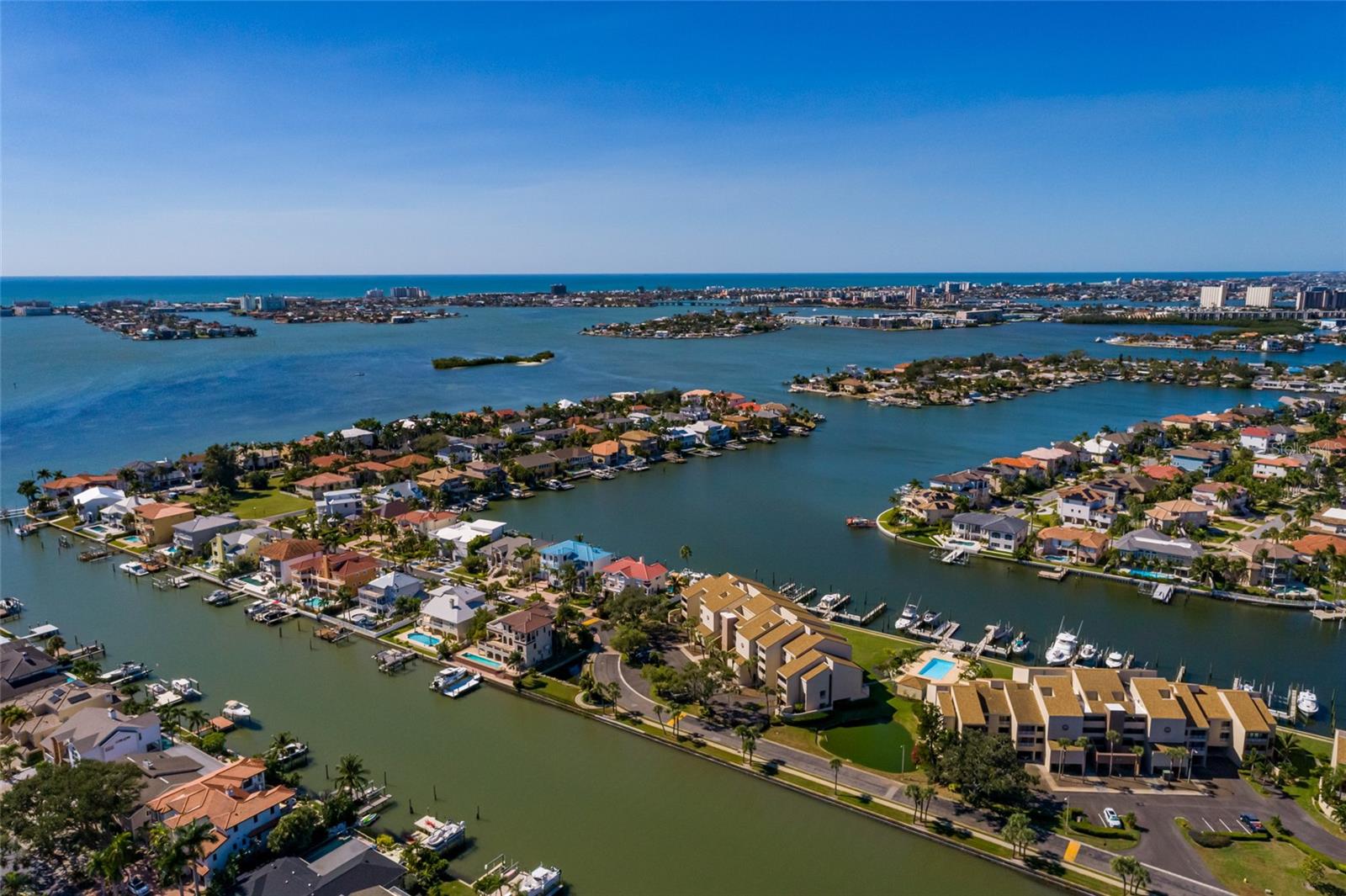 KIPPS COLONY AT PASADENA YACHT/CNTRY CLUB - Residential