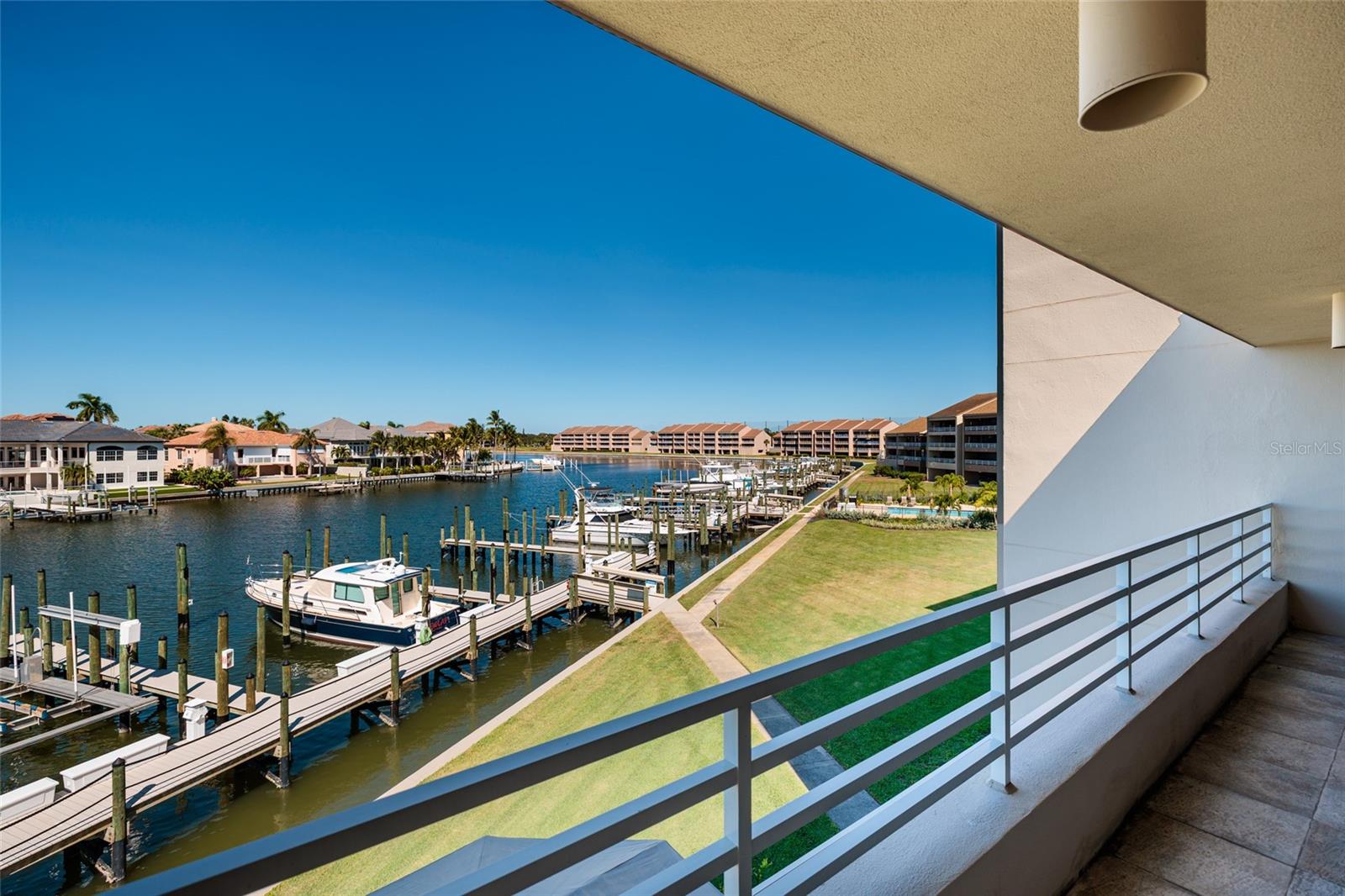 KIPPS COLONY AT PASADENA YACHT/CNTRY CLUB - Residential