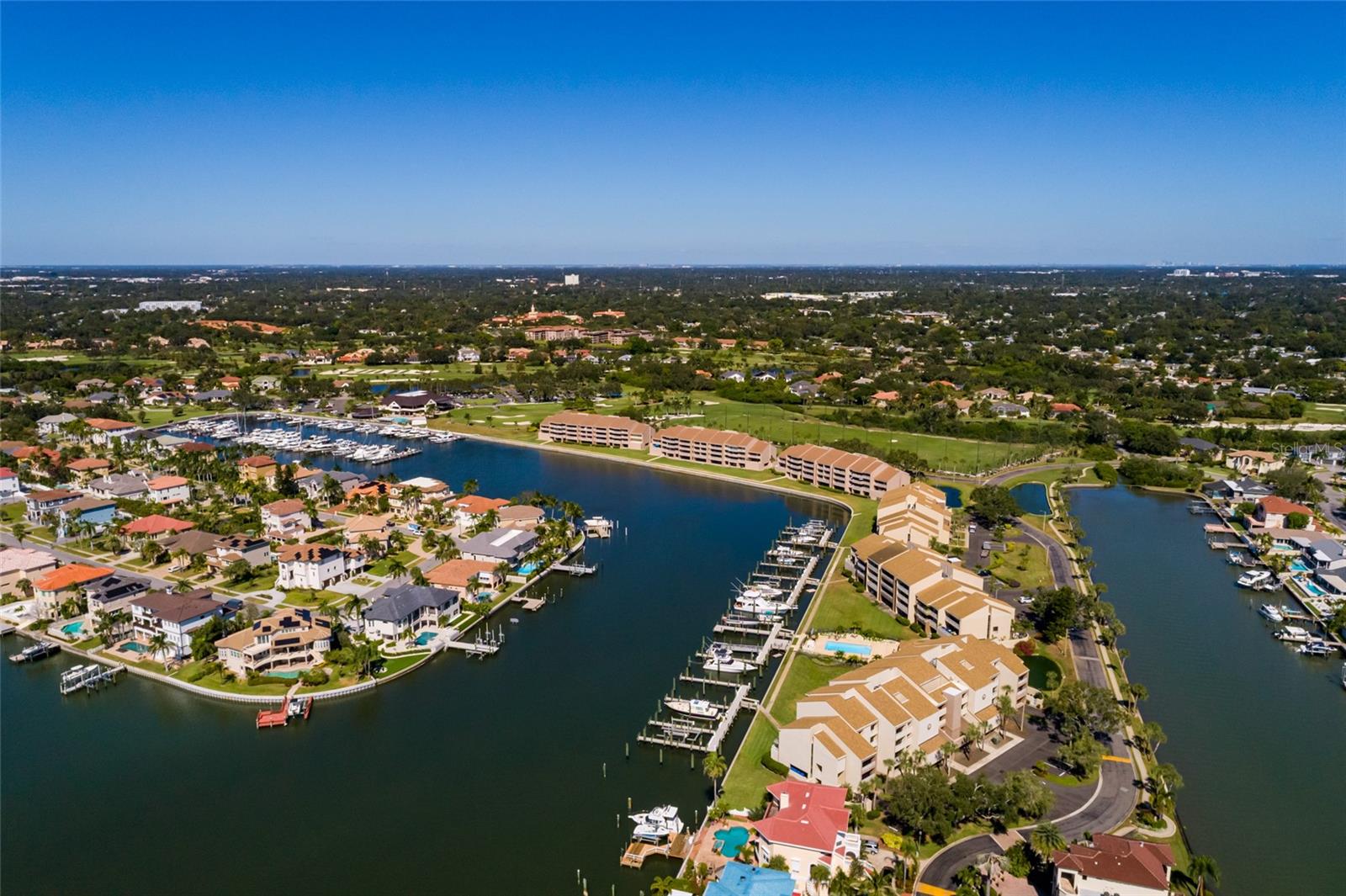 KIPPS COLONY AT PASADENA YACHT/CNTRY CLUB - Residential