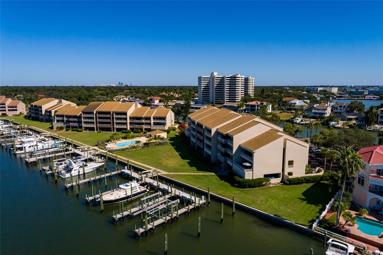 KIPPS COLONY AT PASADENA YACHT/CNTRY CLUB - Residential