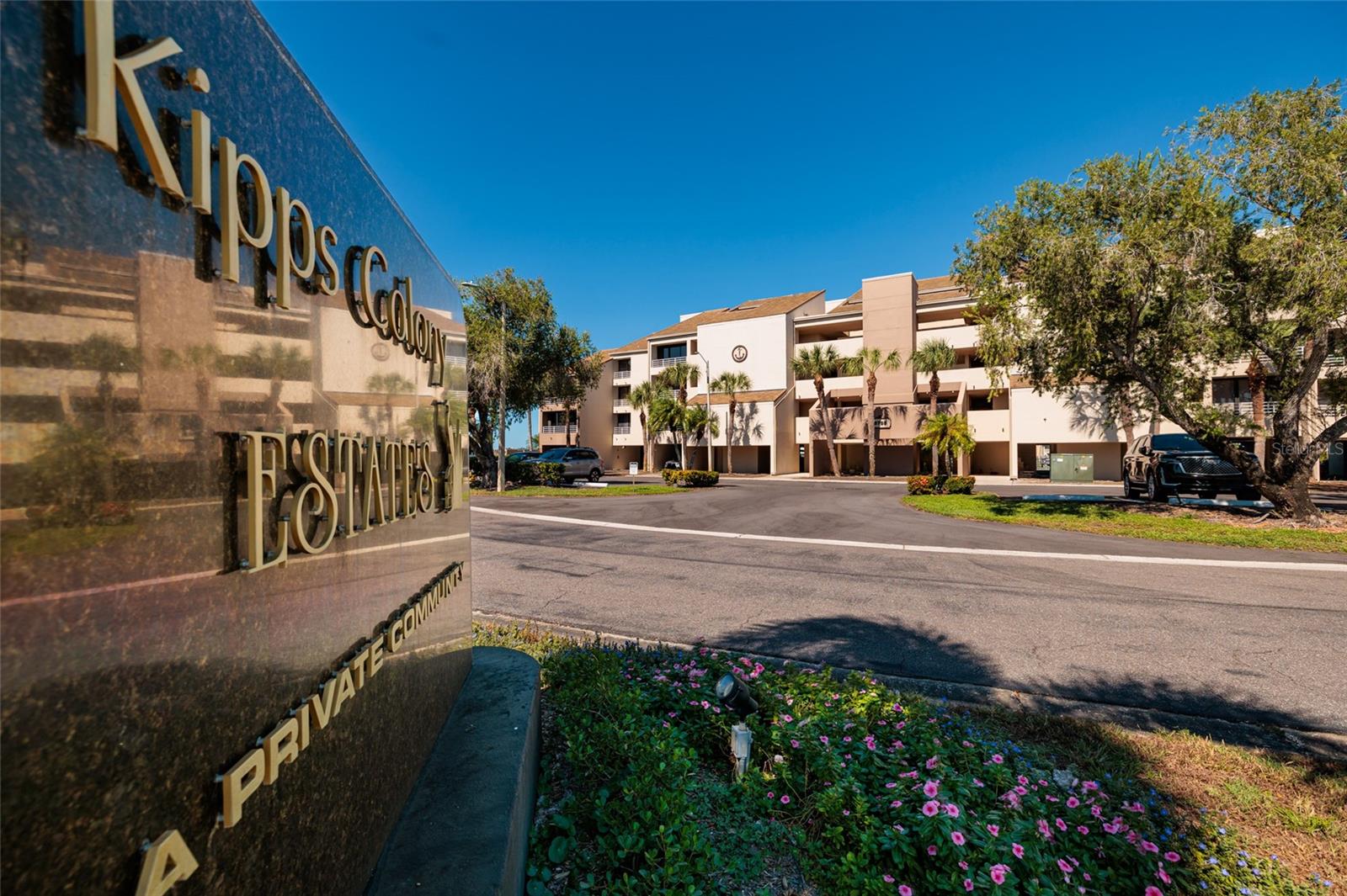 KIPPS COLONY AT PASADENA YACHT/CNTRY CLUB - Residential