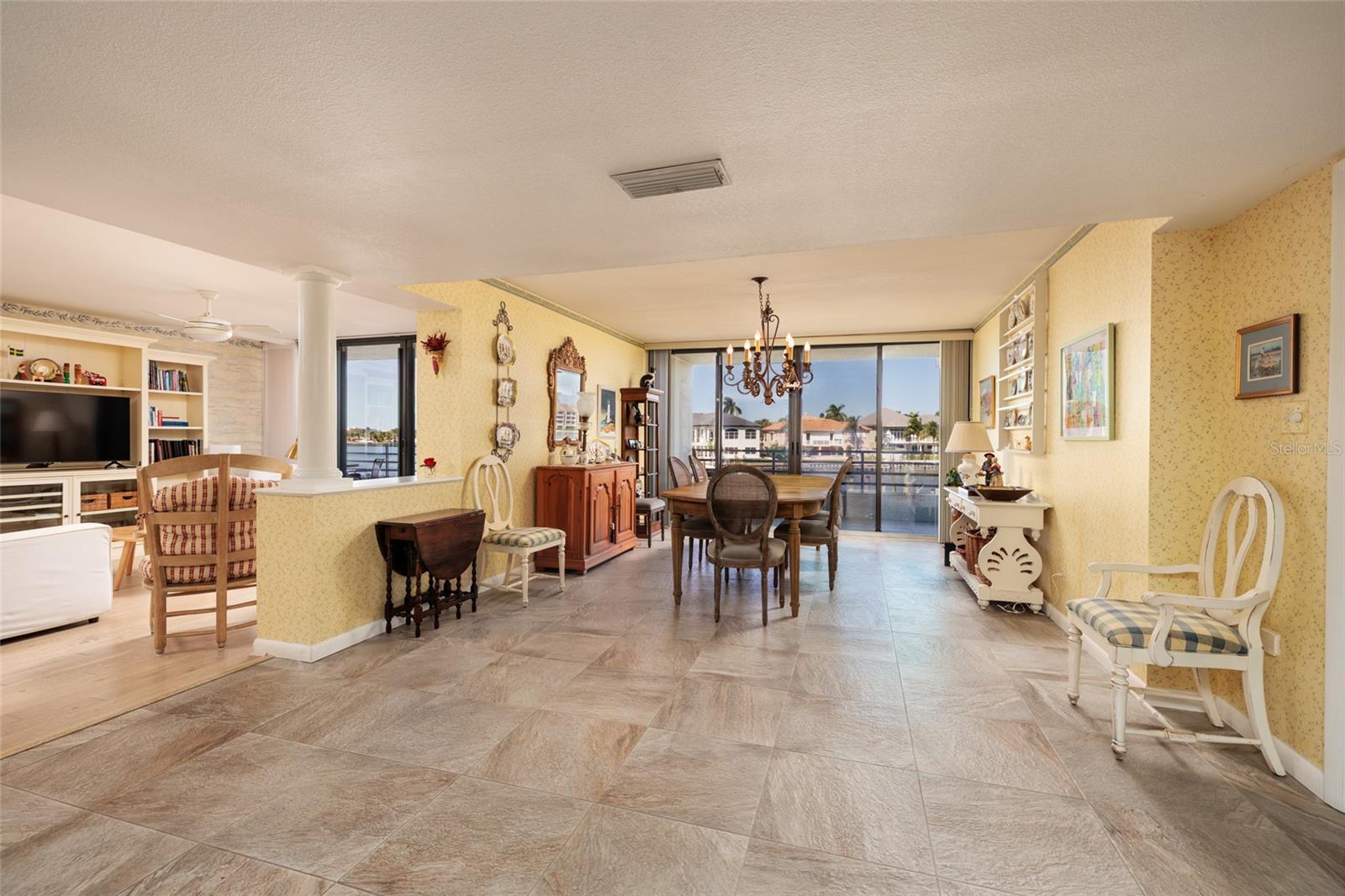 KIPPS COLONY AT PASADENA YACHT/CNTRY CLUB - Residential