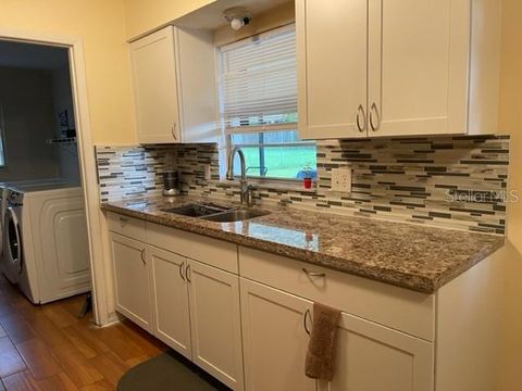 Tiny photo for 2305 NE 38th Street, Ocala, FL 34479 (MLS # S5140759)