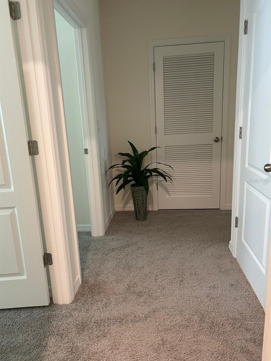 DANBURY/RIDGEWOOD LAKES - Residential